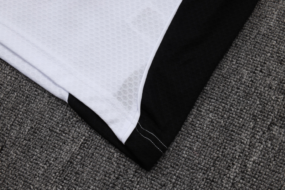 2025/2026 Liverpool White Polo Short-Sleeve Training Kit