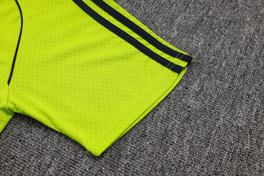 2025/2026 Real Madrid Grass Green Retro Short-Sleeve Training Kit