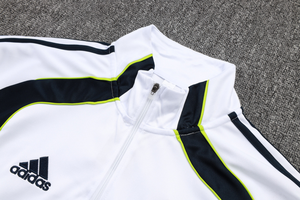 2025/2026 Real Madrid White Retro Half-Zip Long-Sleeve Training Kit