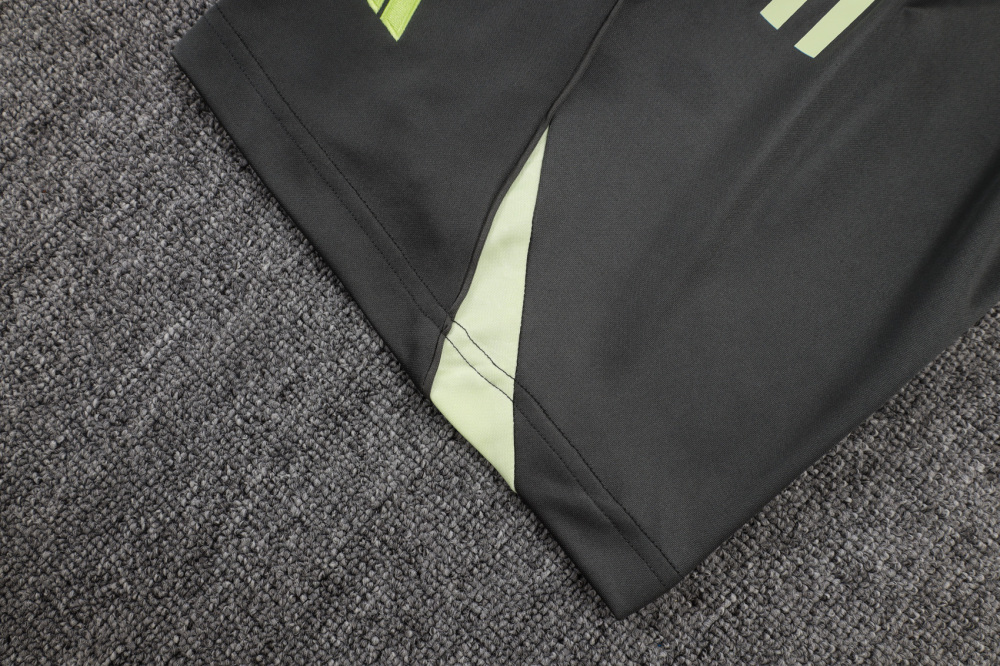 2025/2026 Real Madrid Grey-Green Short-Sleeve Training Kit