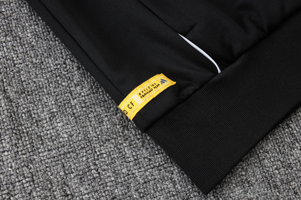 2025/2026 Real Madrid Black Long-Zip Long-Sleeve Training Kit