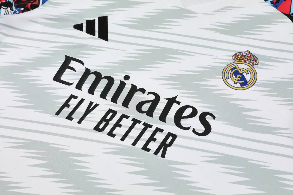 2025/2026 Real Madrid White Camouflage Short-Sleeve Training Kit