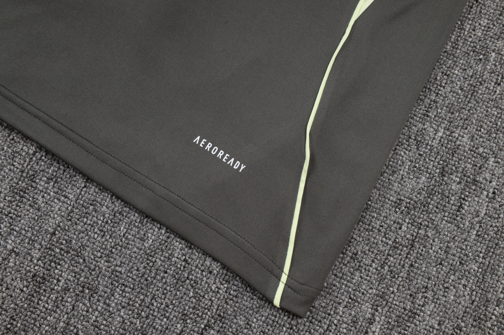 2025/2026 Real Madrid Grey-Green Short-Sleeve Training Kit