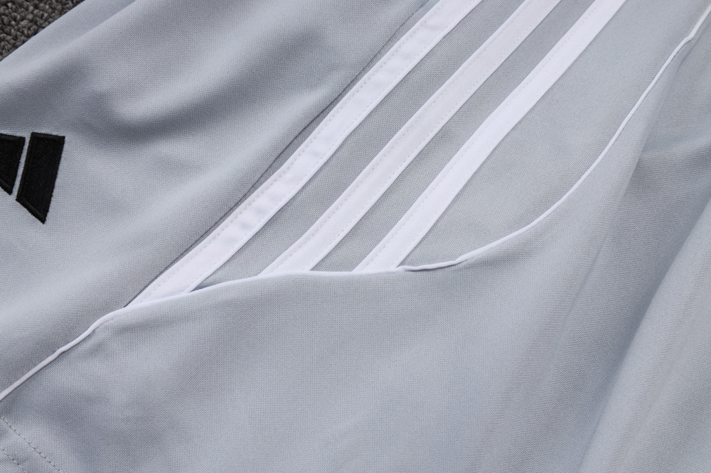 2025/2026 Real Madrid Grey and White Short-Sleeve Training Kit