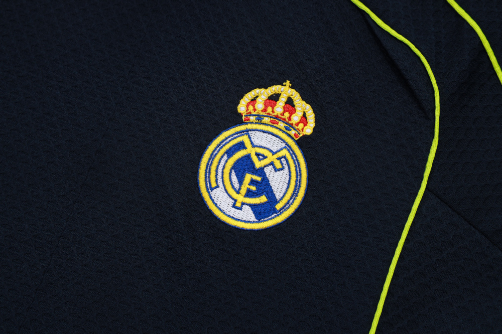 2025/2026 Real Madrid Black Short-Sleeve Training Kit
