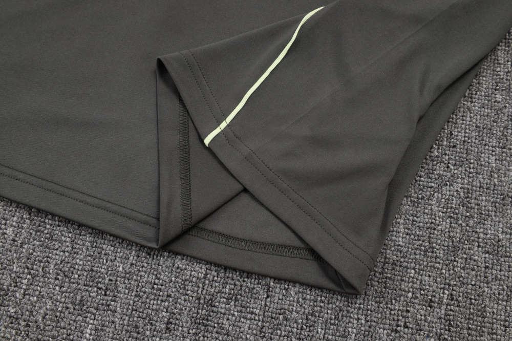 2025/2026 Real Madrid Grey-Green Short-Sleeve Training Kit