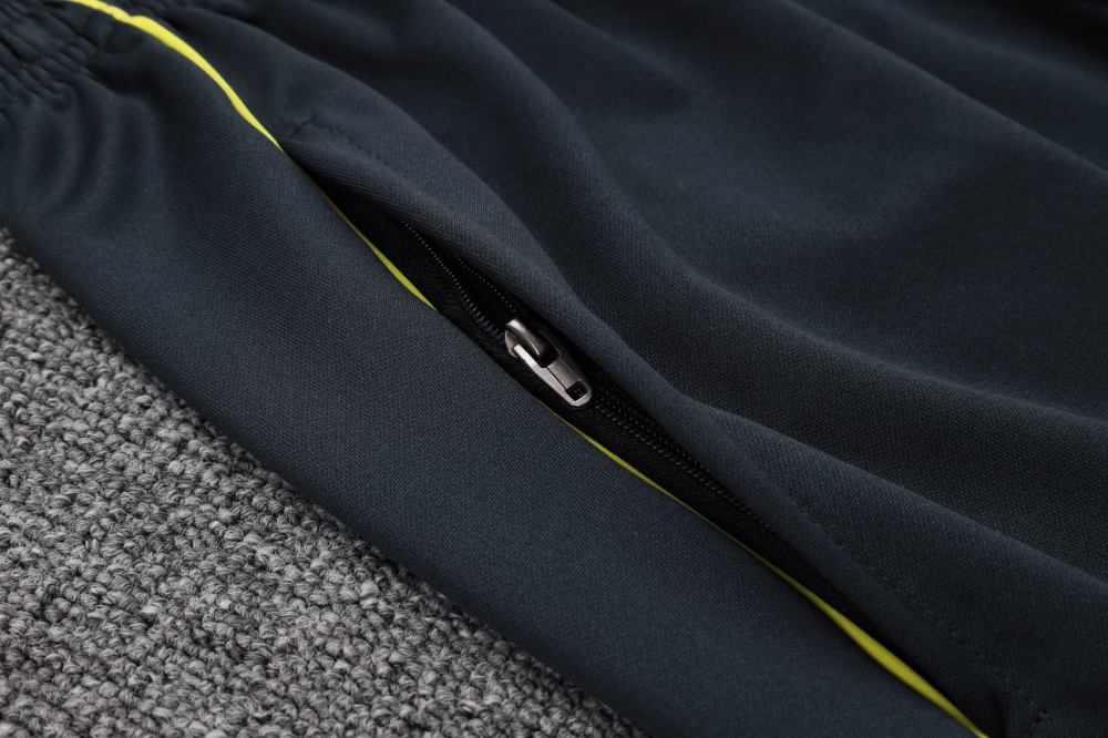 2025/2026 Real Madrid Dark Grey Long-Zip Long-Sleeve Training Kit