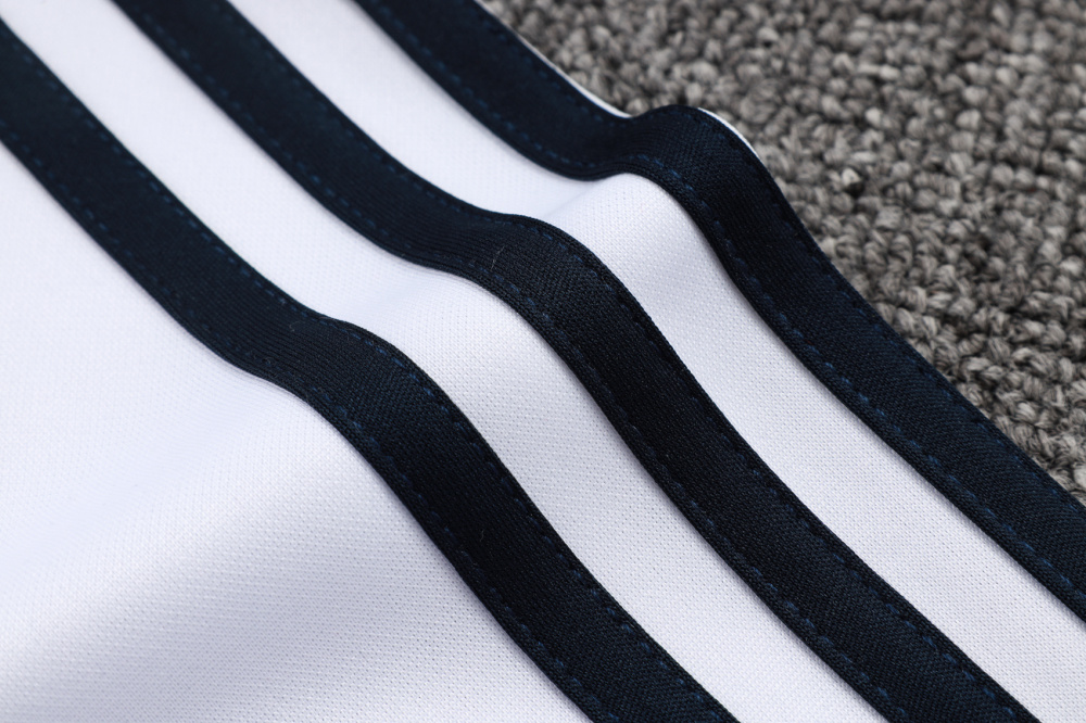 2025/2026 Real Madrid White Retro Half-Zip Long-Sleeve Training Kit