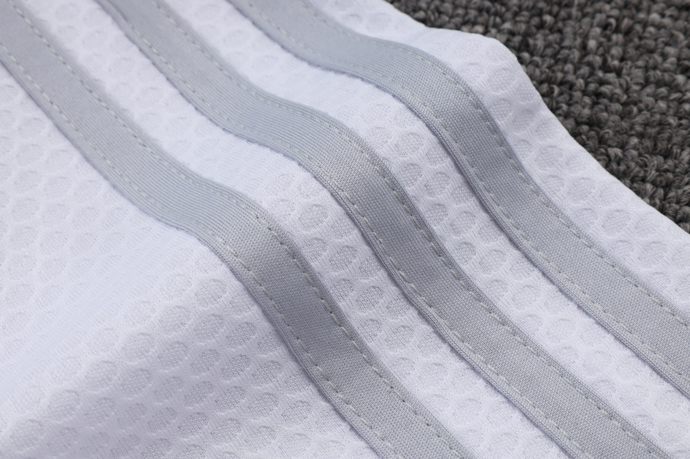 2025/2026 Real Madrid Grey and White Short-Sleeve Training Kit