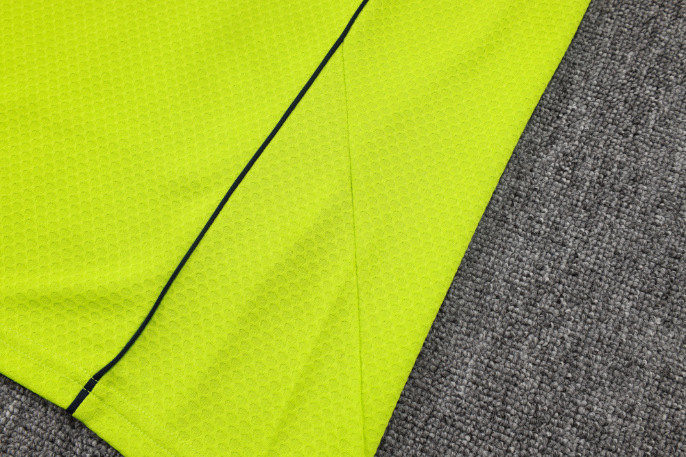 2025/2026 Real Madrid Grass Green Retro Short-Sleeve Training Kit