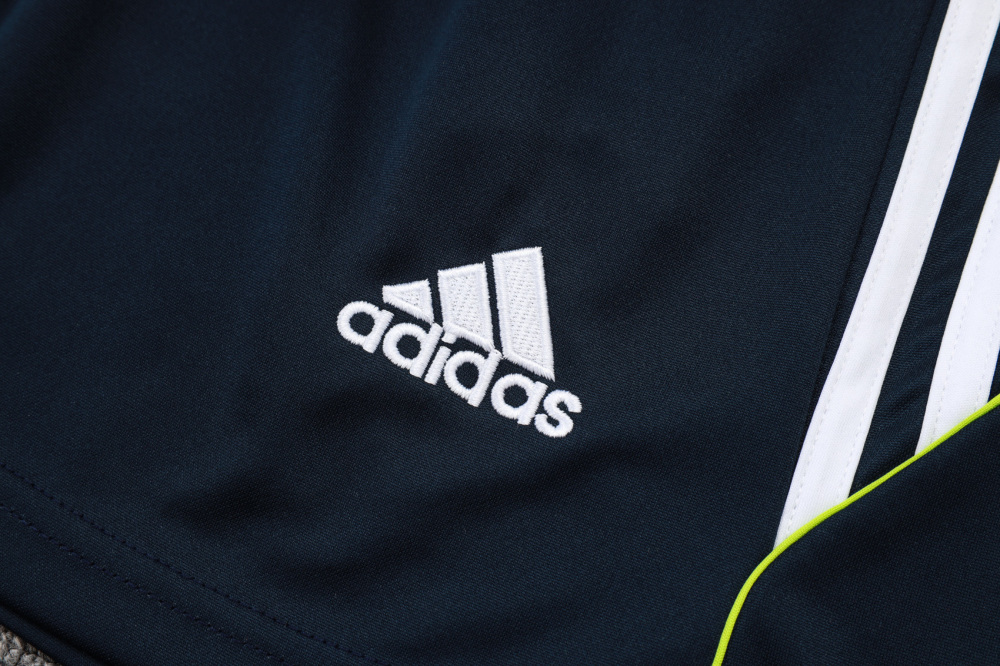 2025/2026 Real Madrid White Retro Short-Sleeve Training Kit