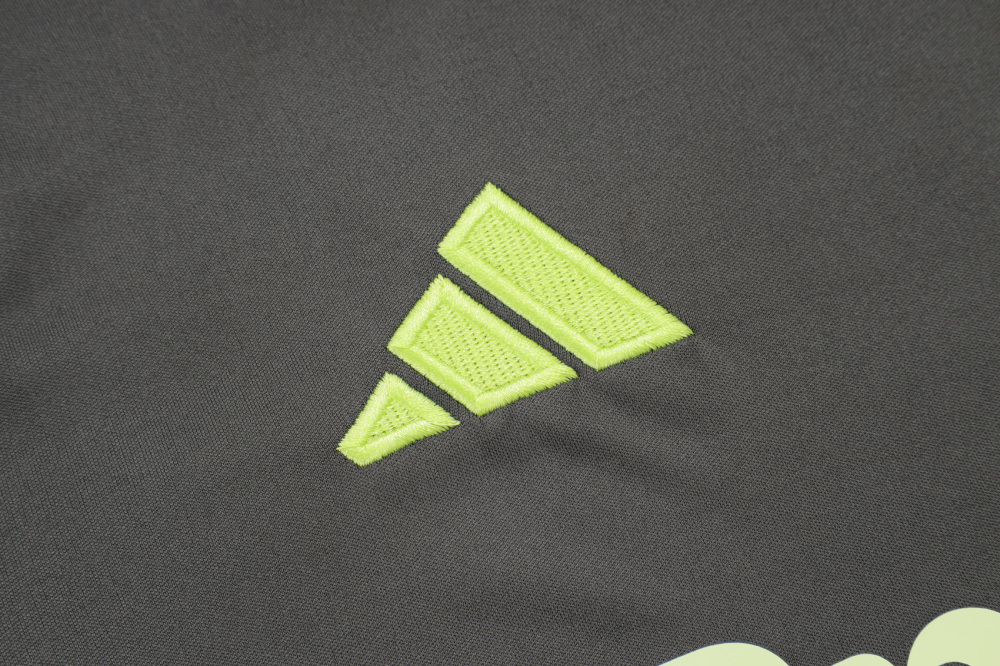 2025/2026 Real Madrid Grey-Green Short-Sleeve Training Kit