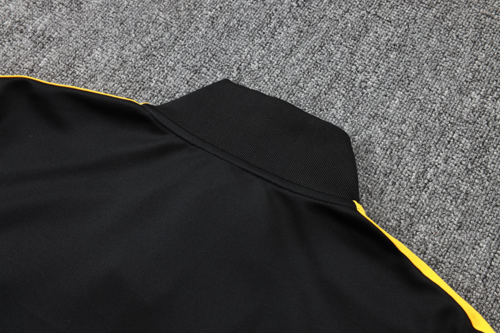 2025/2026 Real Madrid Black Long-Zip Long-Sleeve Training Kit