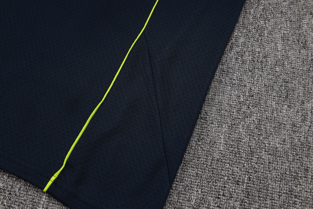 2025/2026 Real Madrid Black Short-Sleeve Training Kit