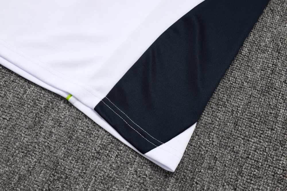 2025/2026 Real Madrid White Retro Half-Zip Long-Sleeve Training Kit