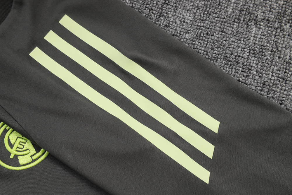 2025/2026 Real Madrid Grey-Green Short-Sleeve Training Kit