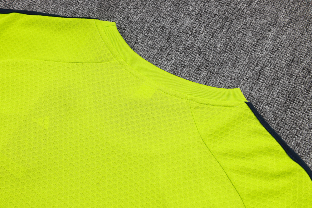 2025/2026 Real Madrid Grass Green Retro Short-Sleeve Training Kit