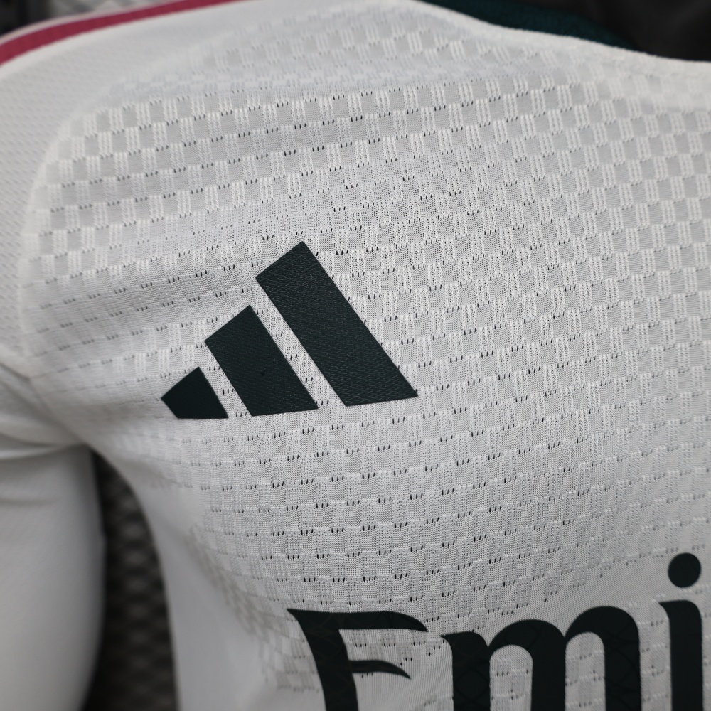 2026/2027 Real Madrid Long-Sleeve Home Football Jersey (Player Version)