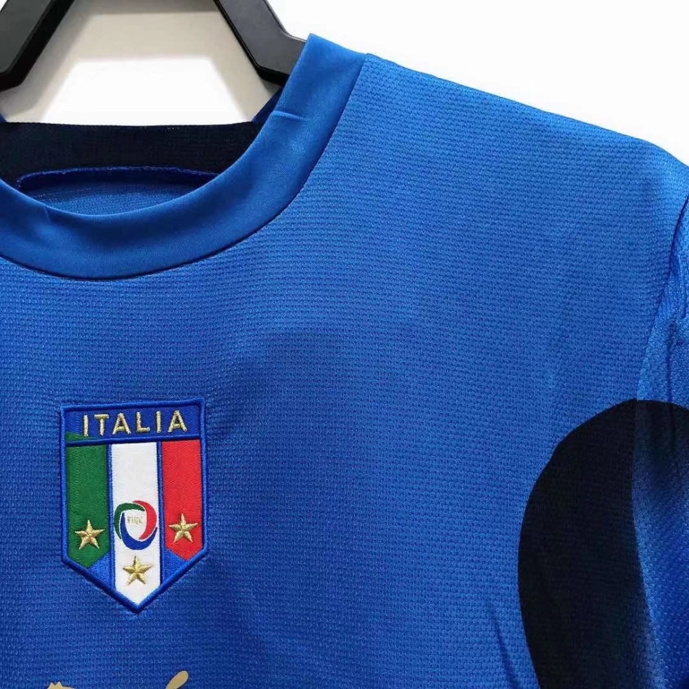 Italy 06 home jersey