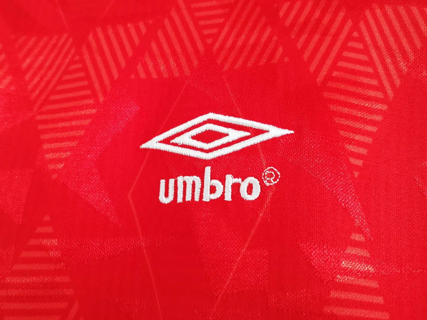 Retro England 1990 Away Stadium Jersey