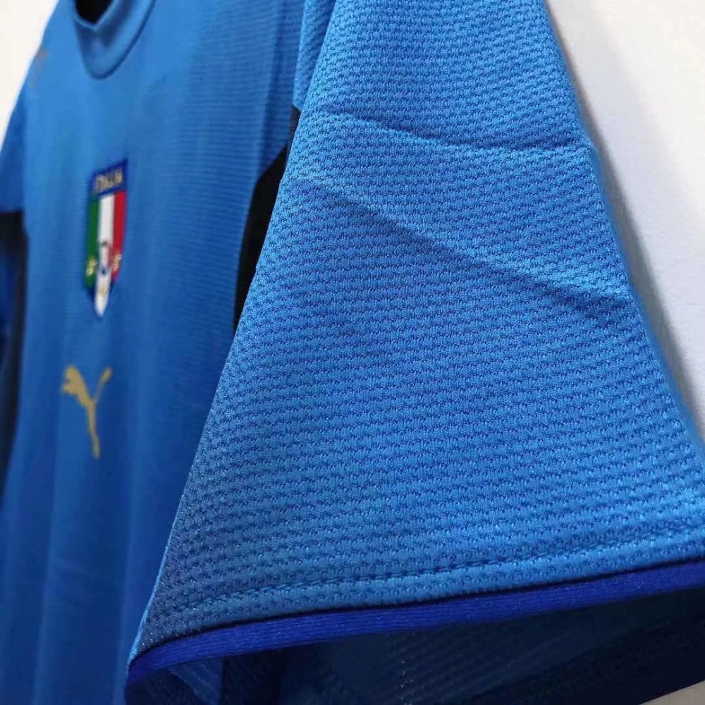 Italy 06 home jersey