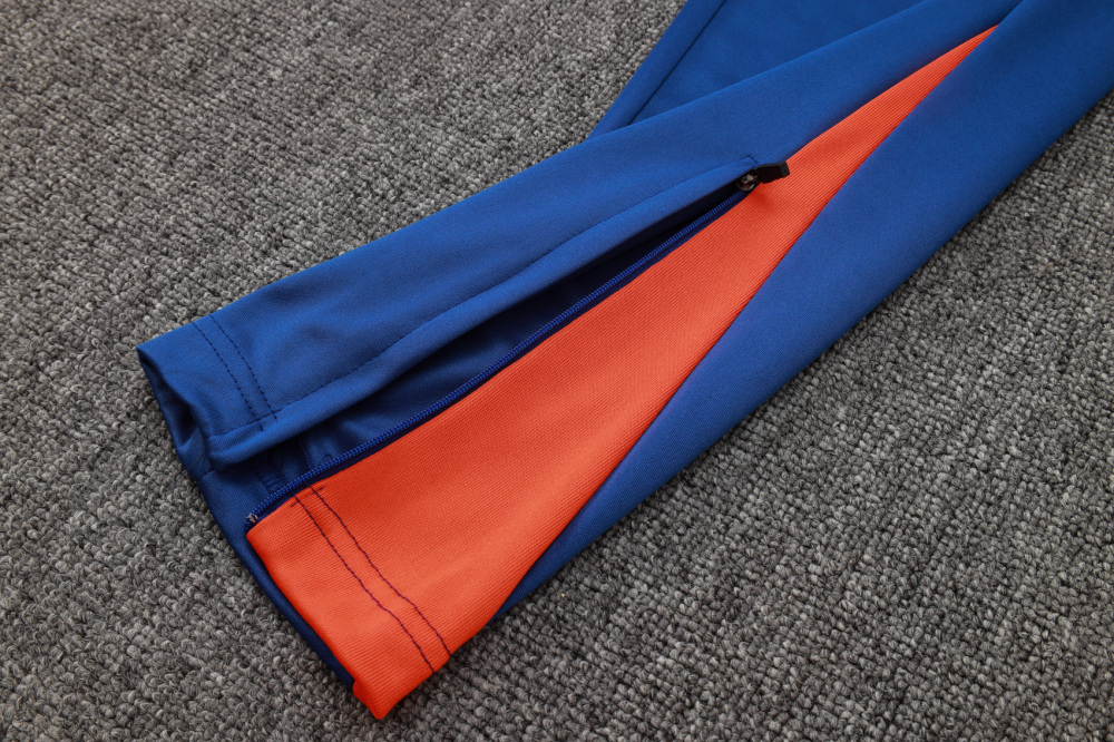 Netherlands 24/25 Adults Long sleeves half-zip Top + pants