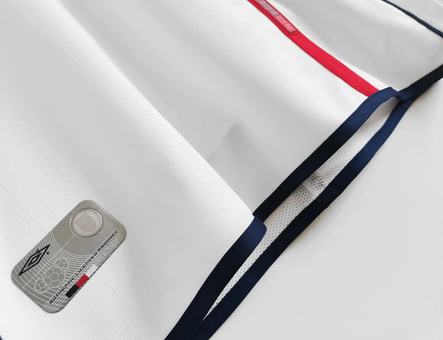 Retro England 2002 Home Stadium Long Sleeve Jersey