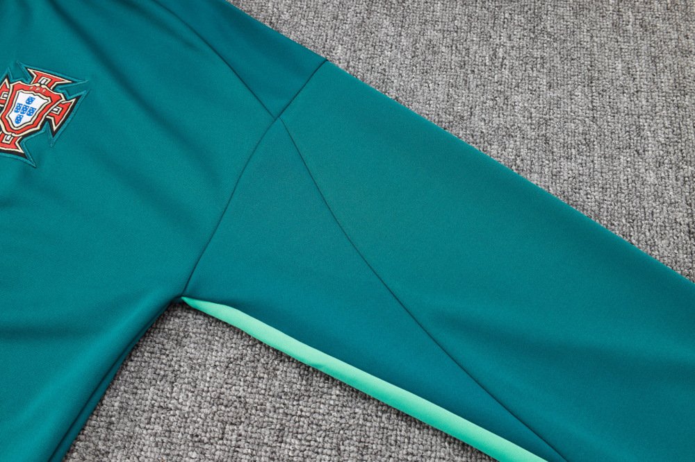 Portugal 24/25 Adults Long Zipper Training Jersey top + pants