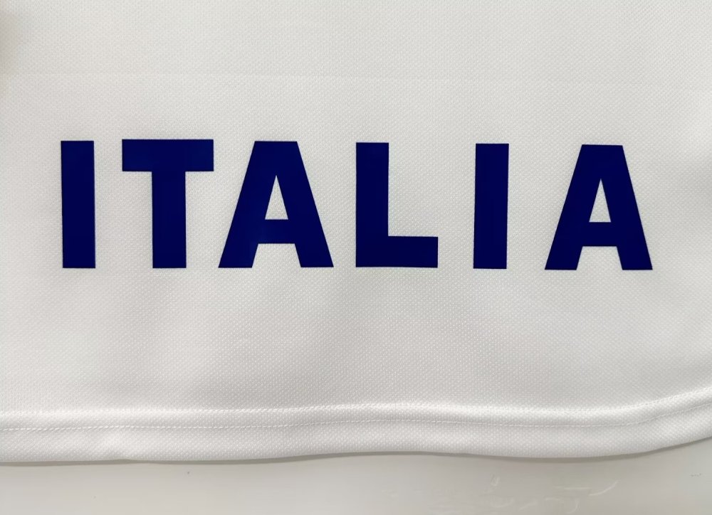 Italy 1996 away jersey