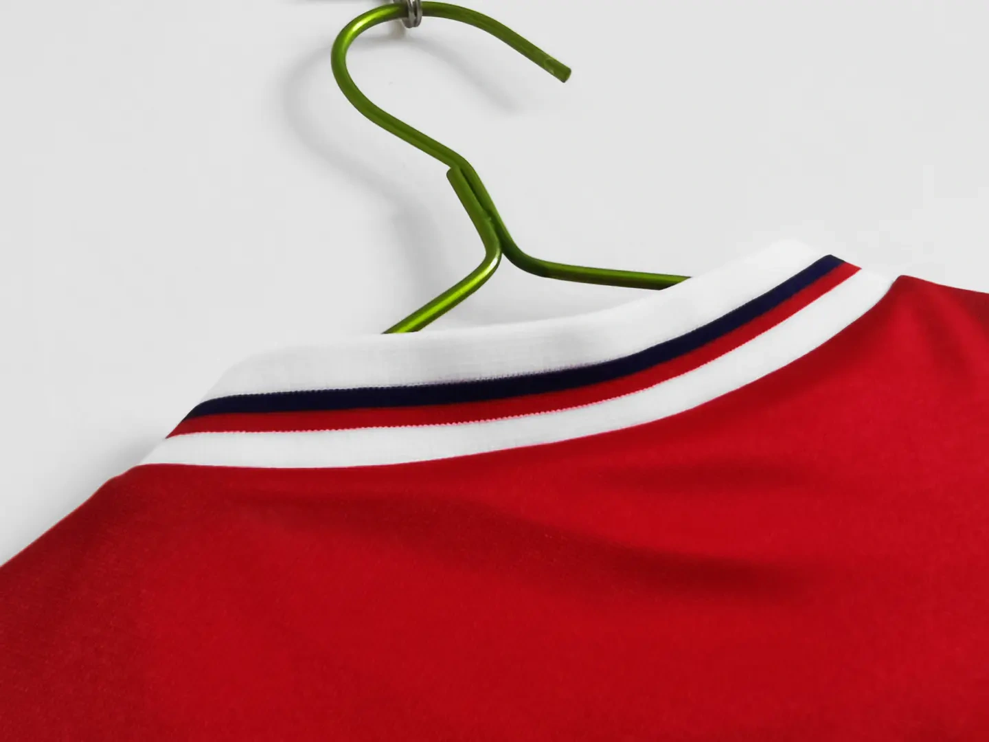 Retro England 1982 Away Stadium Jersey