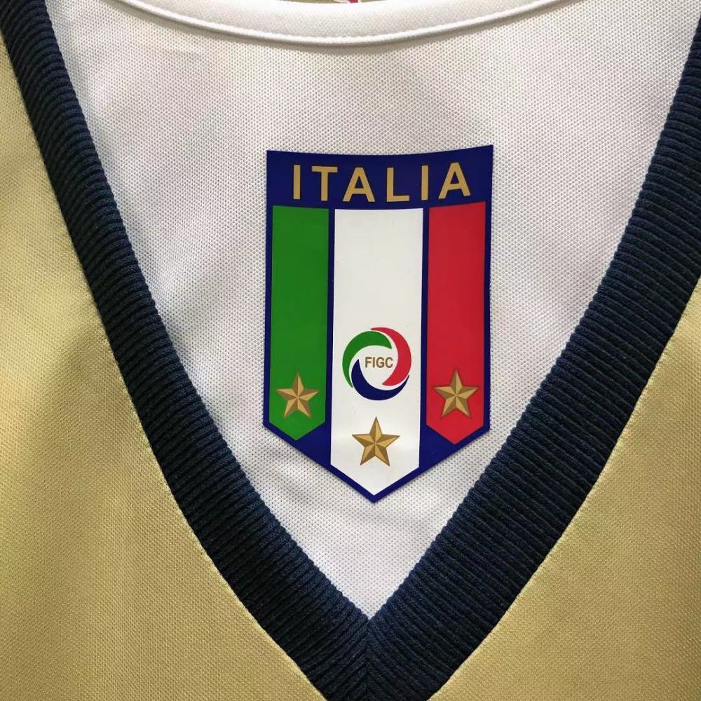 Italy 06 goalkeeper golden jersey