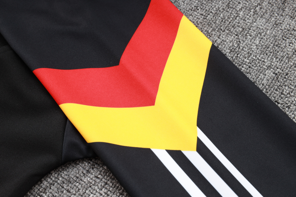 Germany 24/25 Adults Long Zipper Training Jersey  top + pants