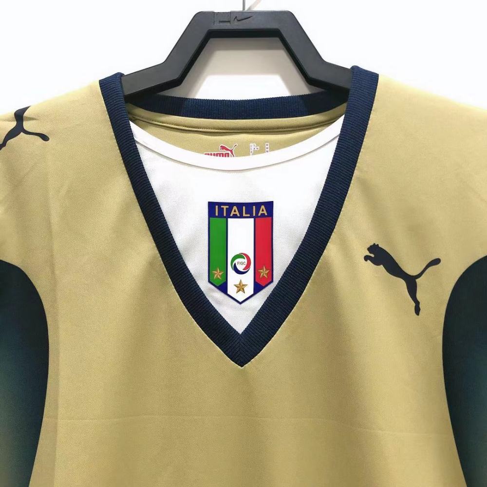 Italy 06 goalkeeper golden jersey