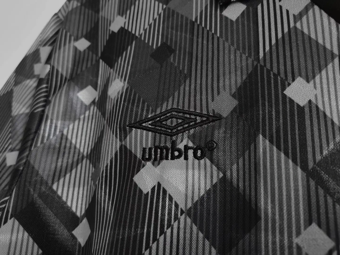 Retro England 1990 Black Jersey