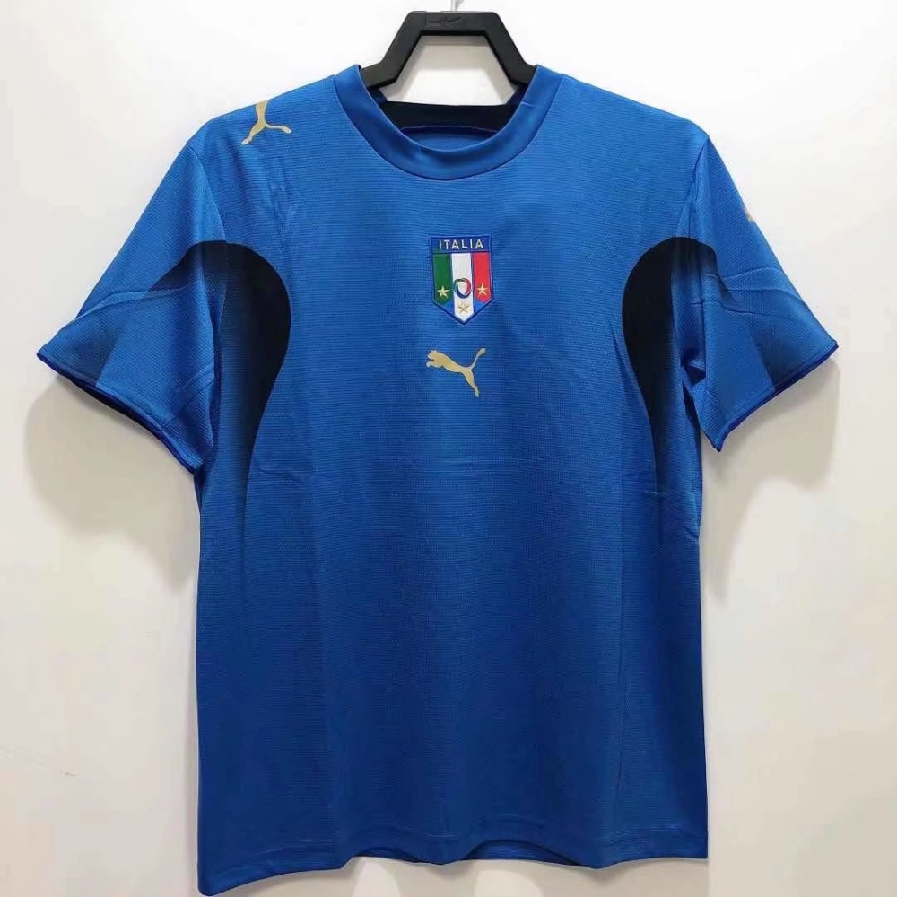 Italy 06 home jersey