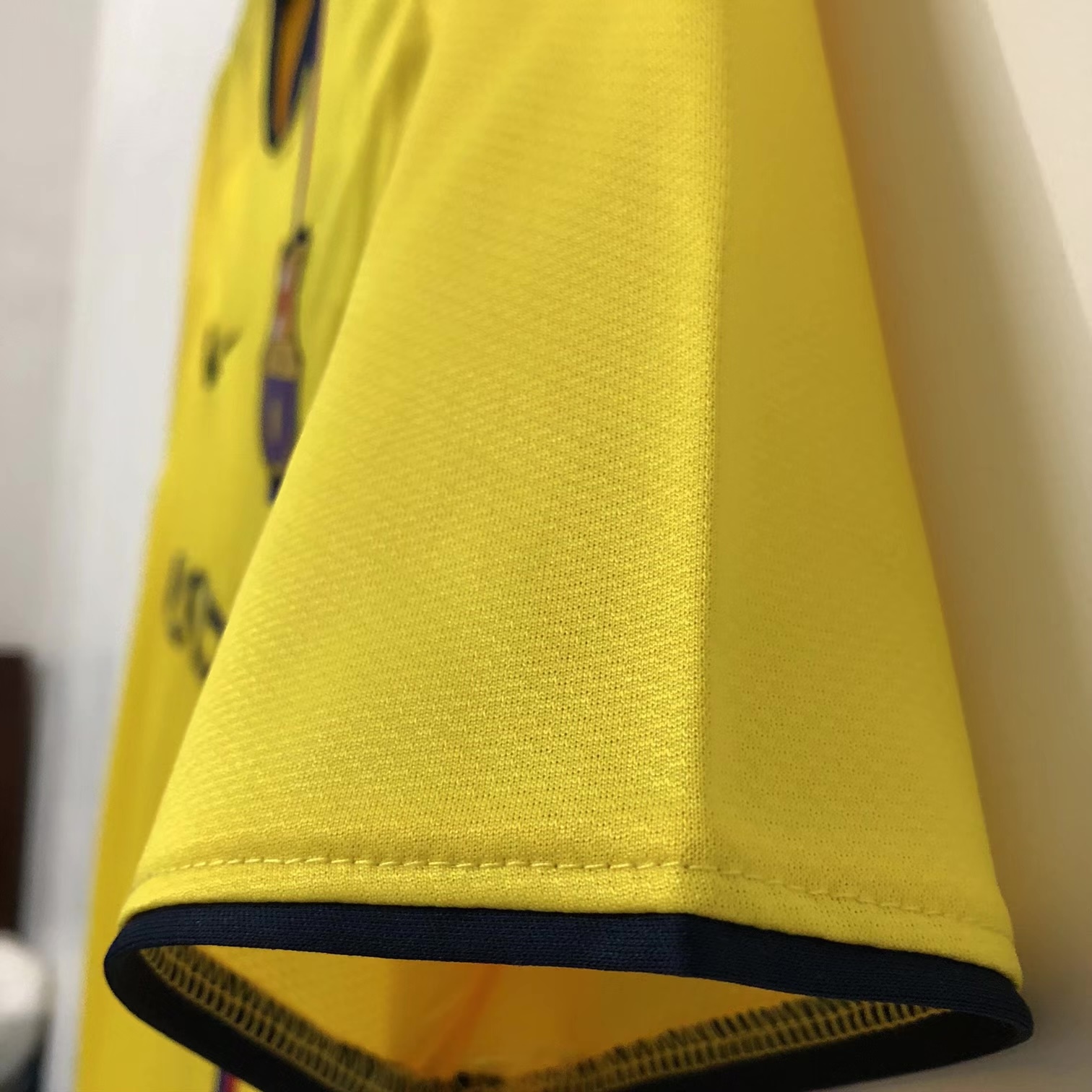 Barcelona Retro 2008-2009 away jersey