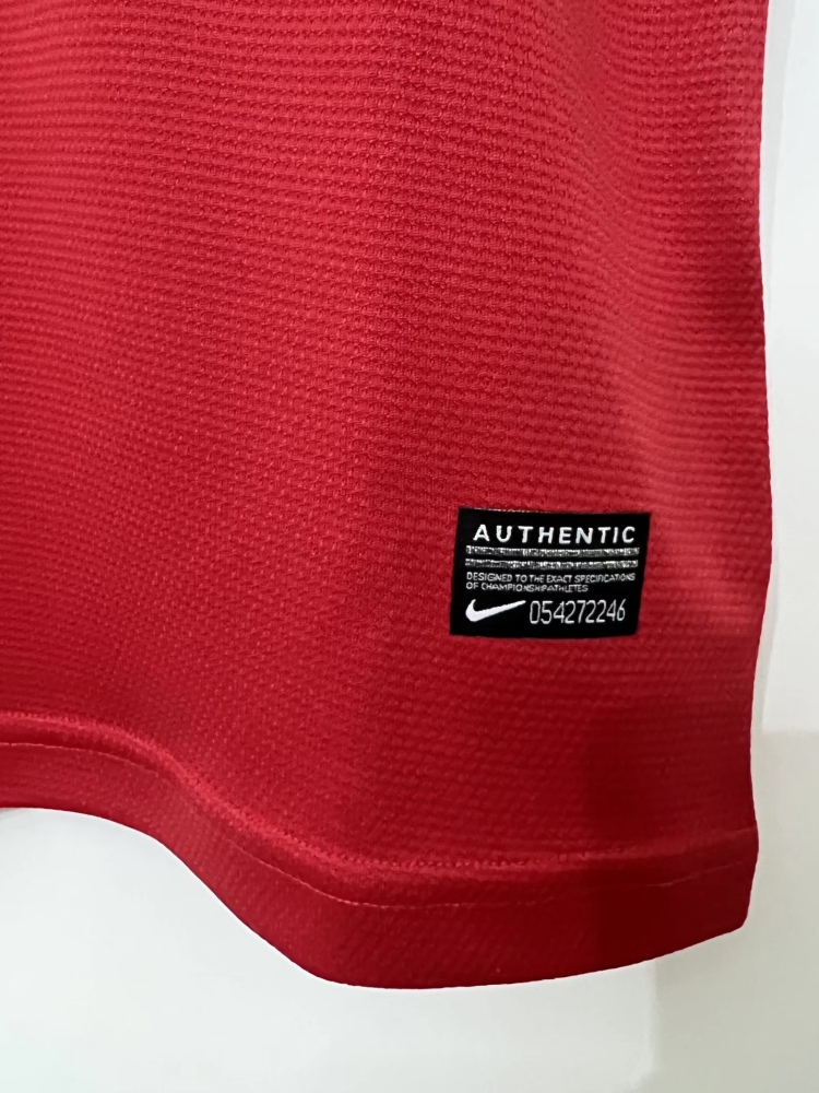 Manchester United Retro 2013-2014 season home jersey