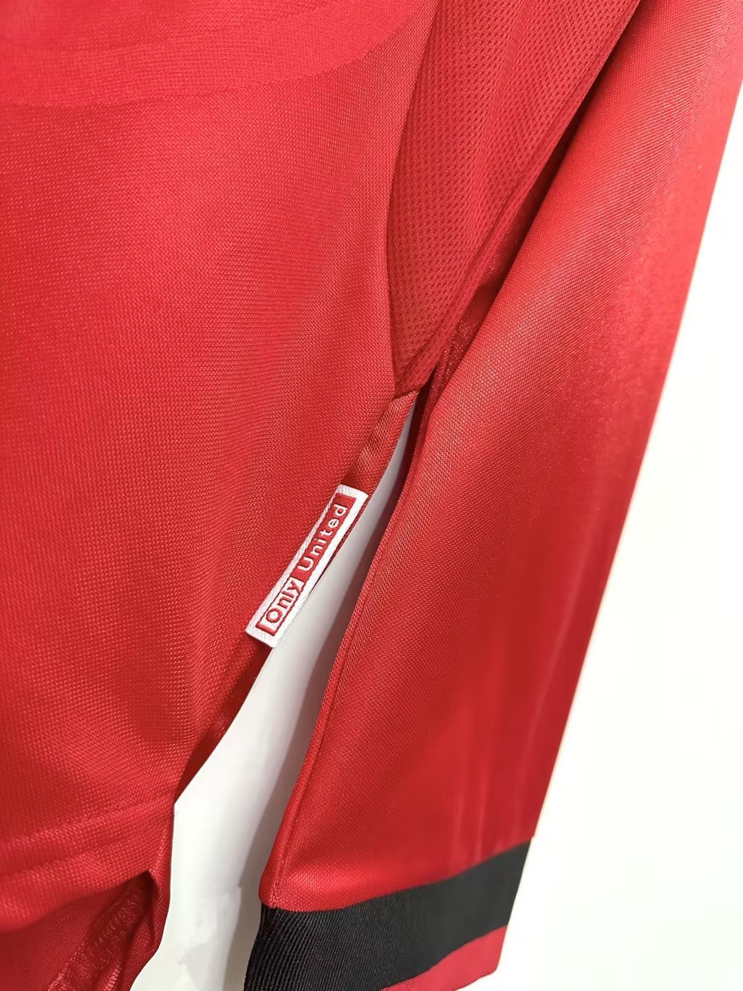Manchester United Retro 1999-2000 season long home jersey