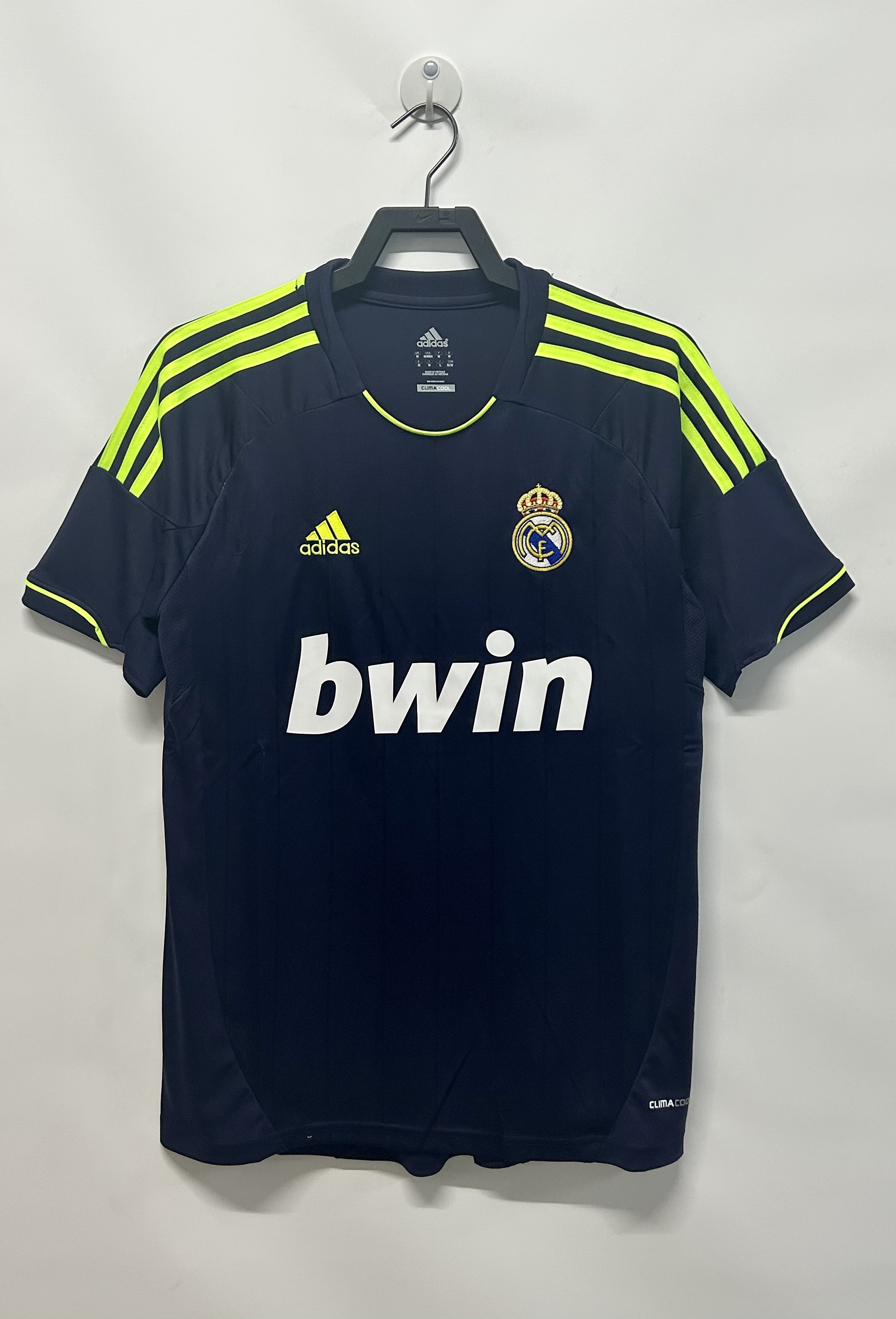 Real Madrid  Retro 2012-2013  away jersey