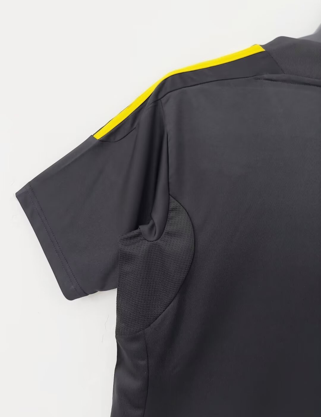 Real Madrid  Retro 2011-2012  goalkeeper jersey