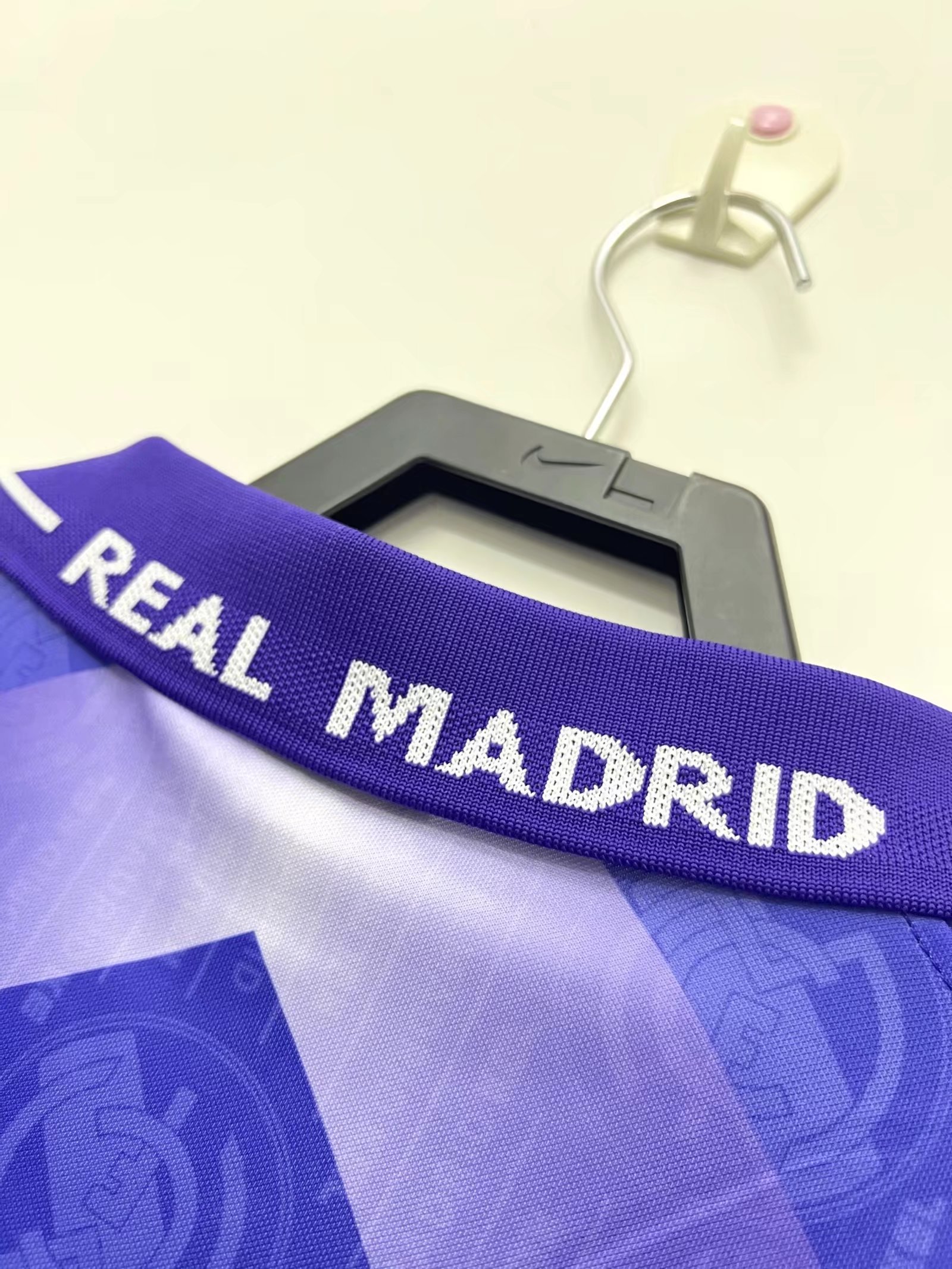 Real Madrid  Retro 1996-1997  away  jersey