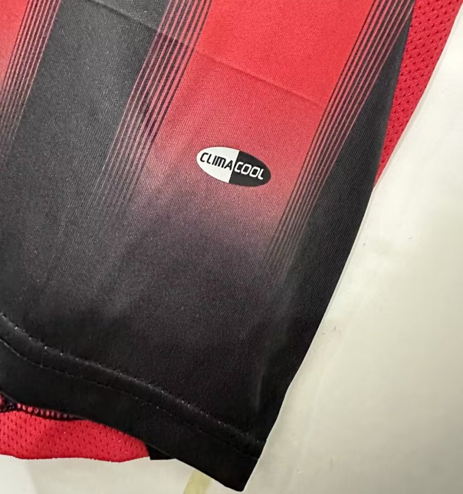 AC Milan Retro 2004-2005 season home jersey