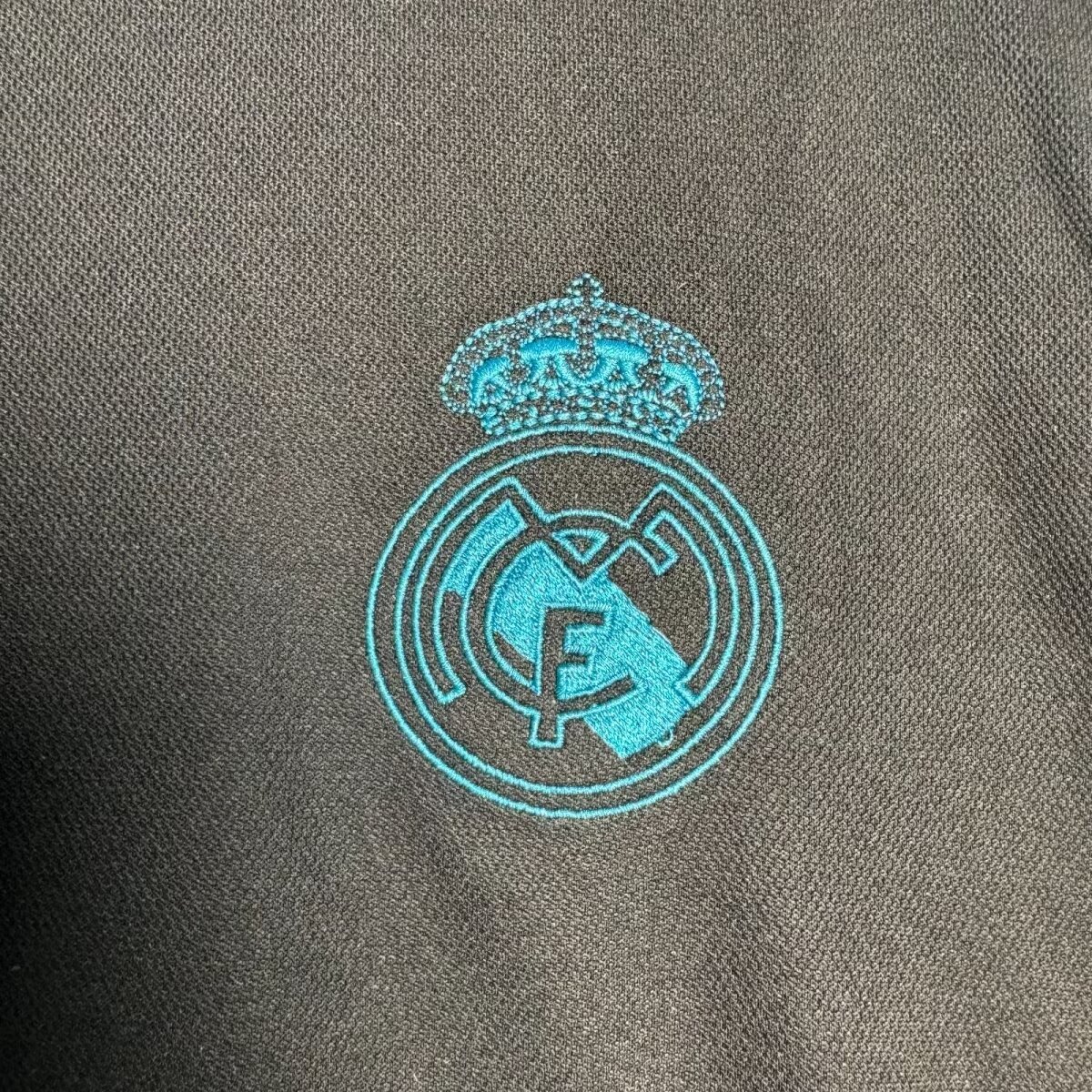 Real Madrid  Retro long sleeves 2017-2018 away jersey
