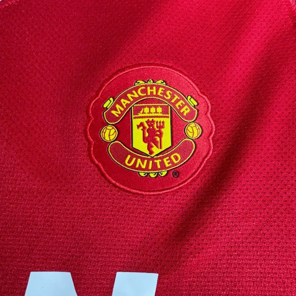Manchester United Retro 2010-2011 season home jersey