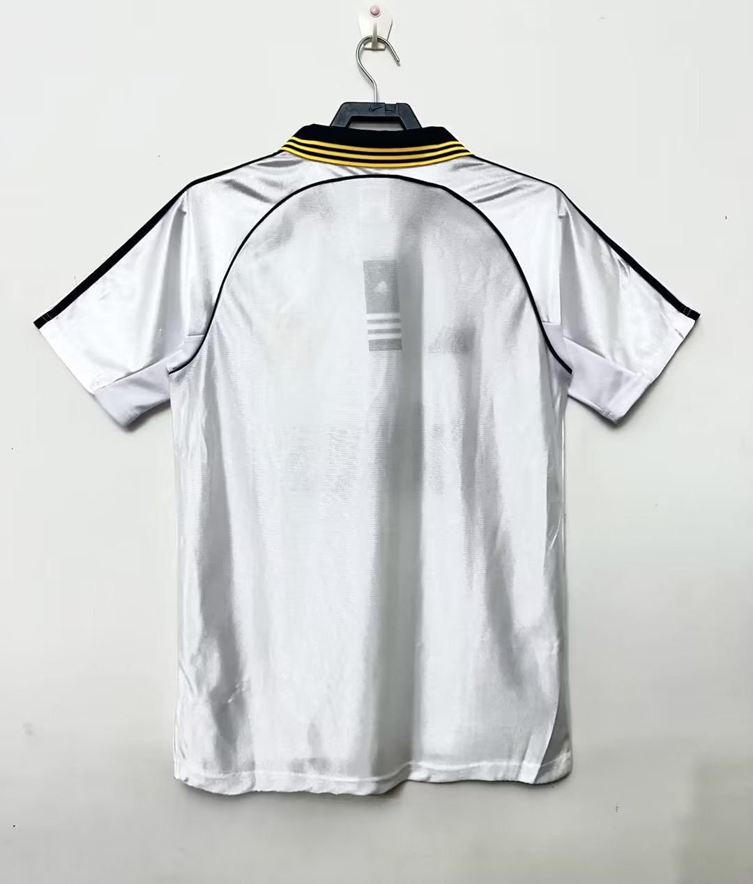 Real Madrid Retro 1998-2000 home court jersey