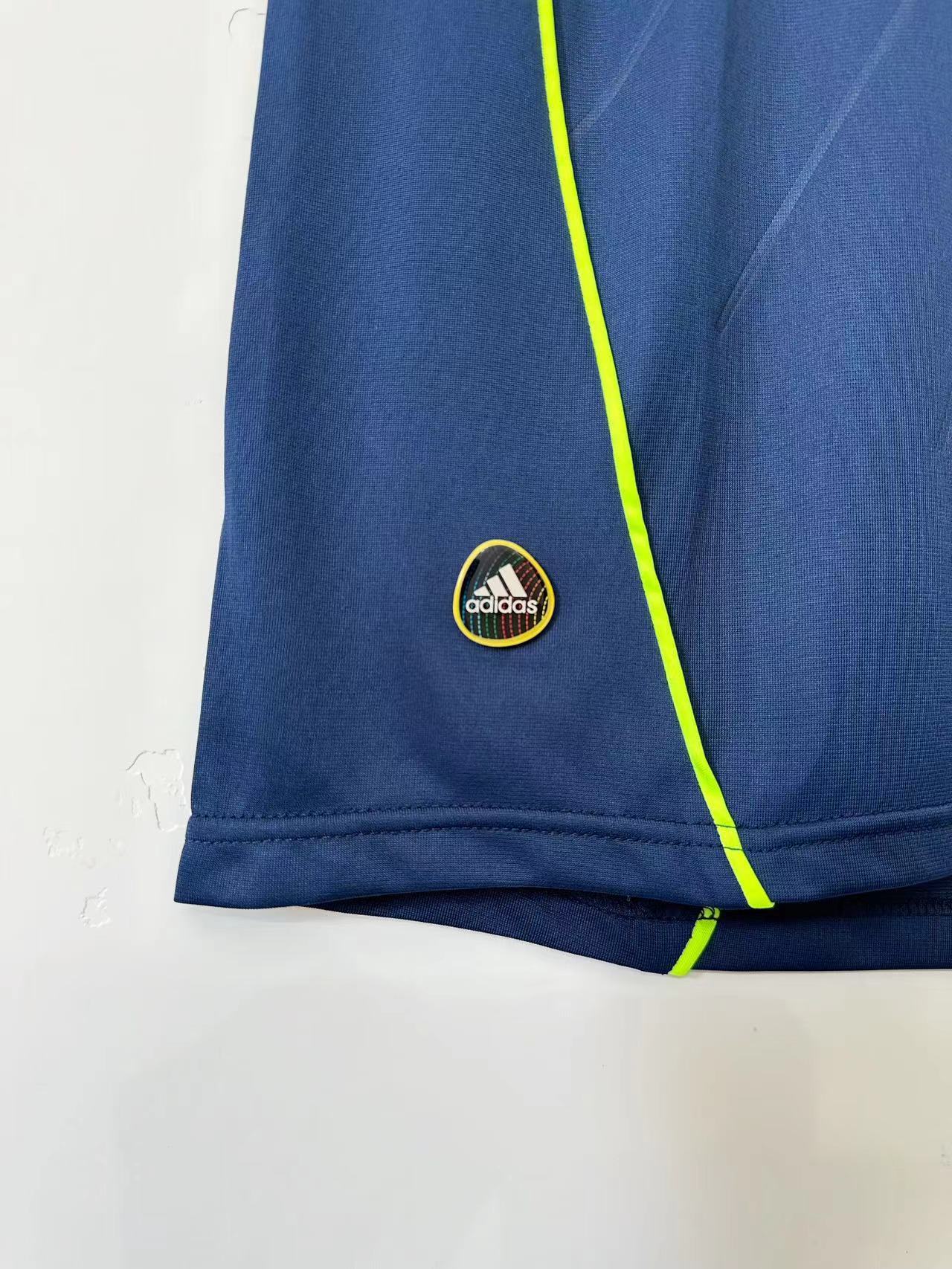 Real Madrid  Retro 2010-2011  goalkeeper jersey