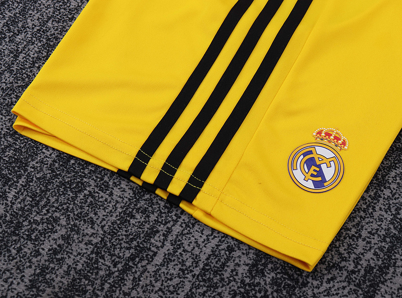 Real Madrid 11-12 Retro Goalkeeper Kids Kit Jersey