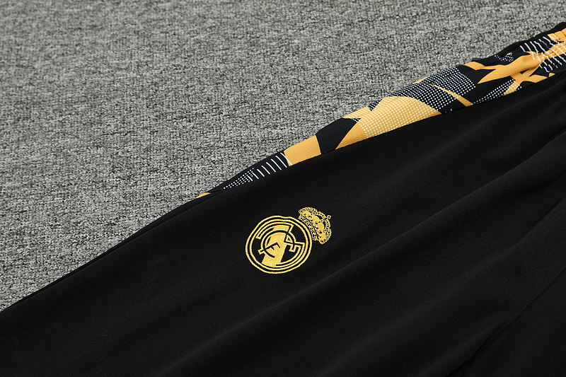 Real Madrid 24/25 Adults Long sleeves half-zip cap training suit Top + pants