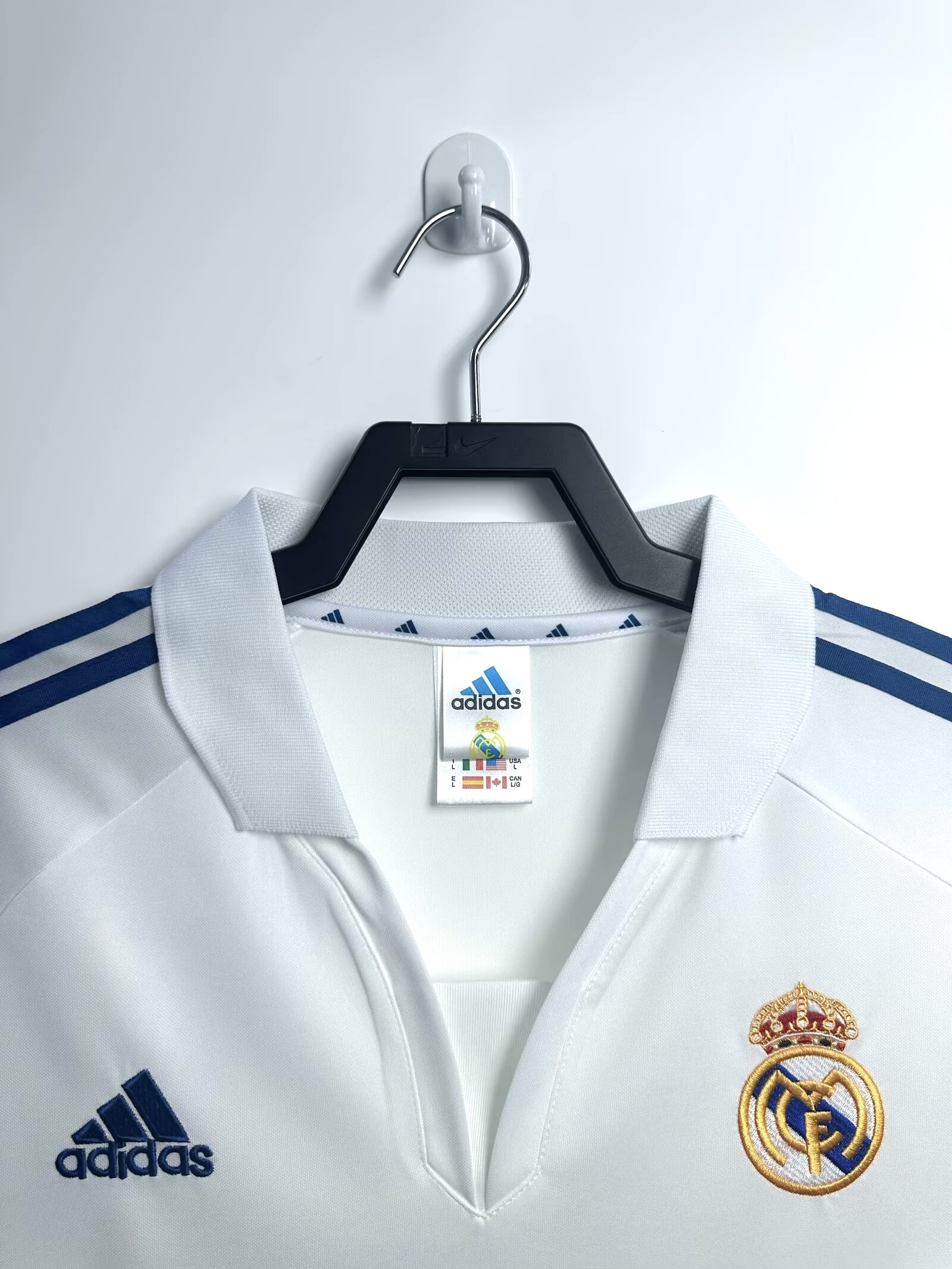 Real Madrid Retro 1994-1996 home court jersey