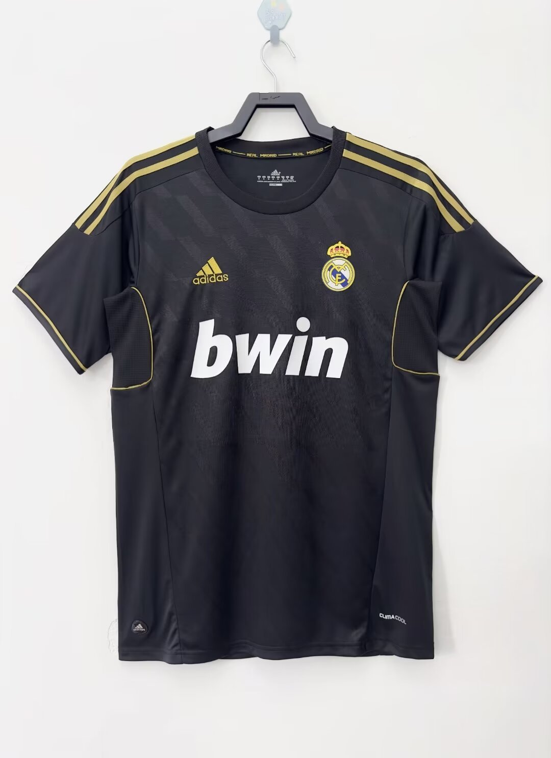 Real Madrid  Retro 2011-2021  away jersey